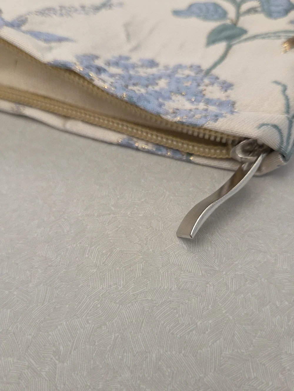 A Gogo Original Blue Floral Pouch Clutch